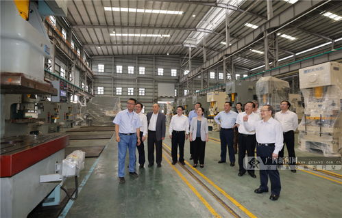 全力以赴抓招商上項(xiàng)目擴(kuò)投資強(qiáng)產(chǎn)業(yè) 以自有資金激發(fā)經(jīng)濟(jì)新活力